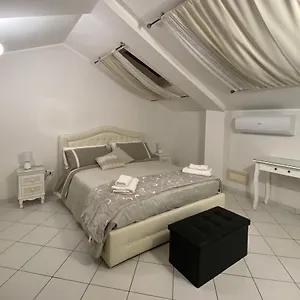 Pino Center~600 Mt Duomo Ct , Catania Italia
