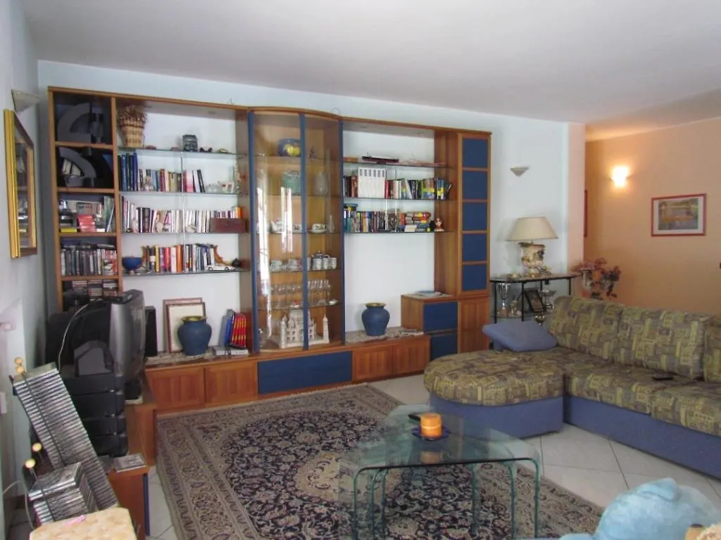Wonderful Como Apartment Canzo