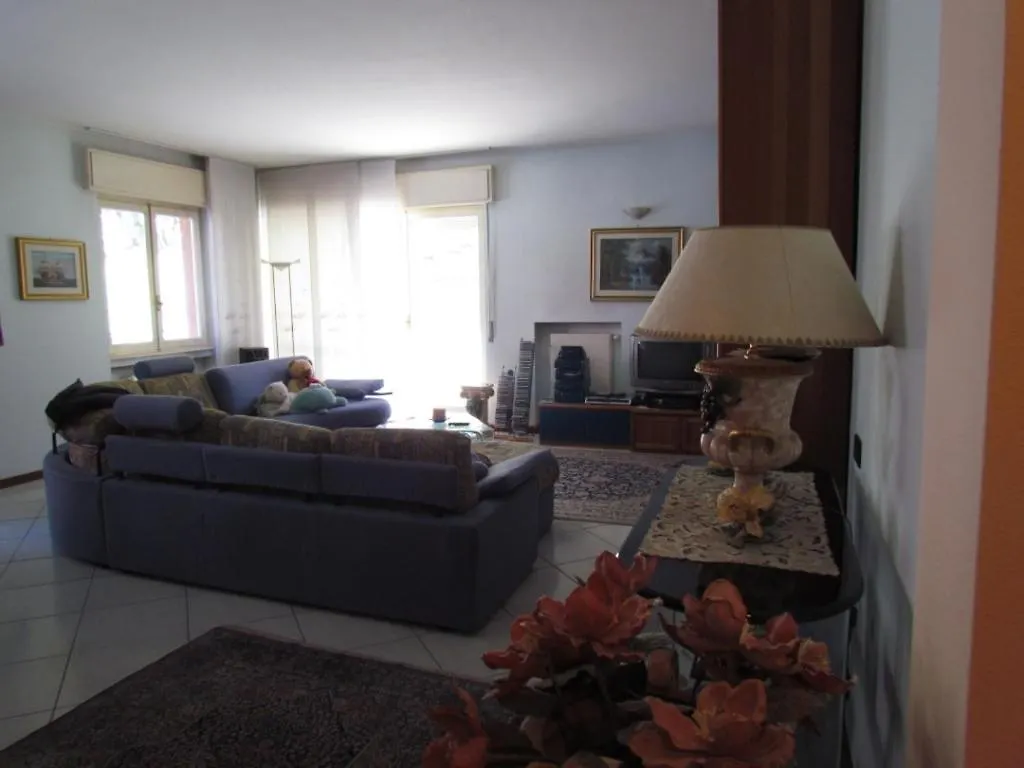 Wonderful Como Apartment Canzo