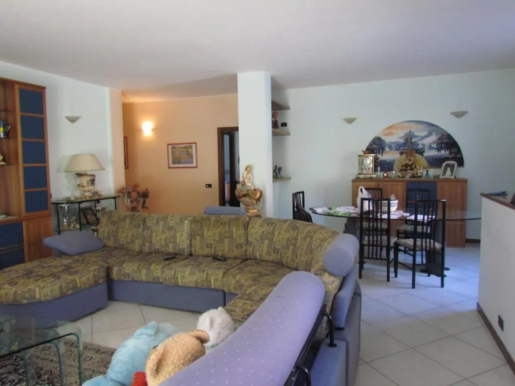 Wonderful Como Apartment Canzo