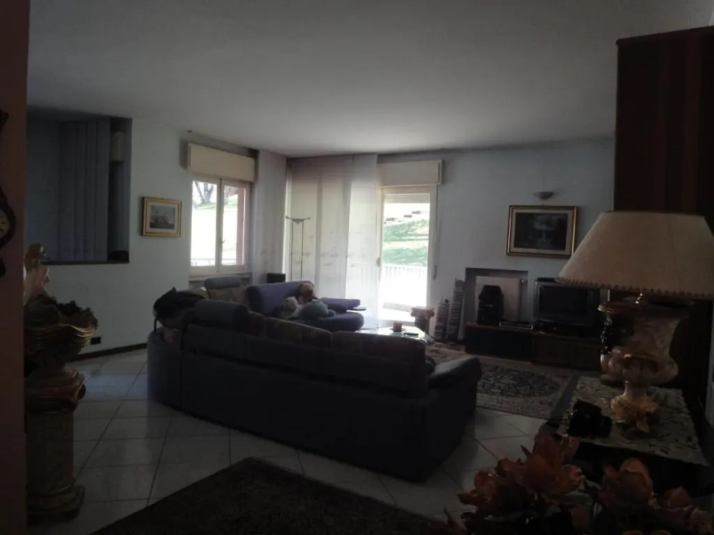 Wonderful Como Apartment Canzo