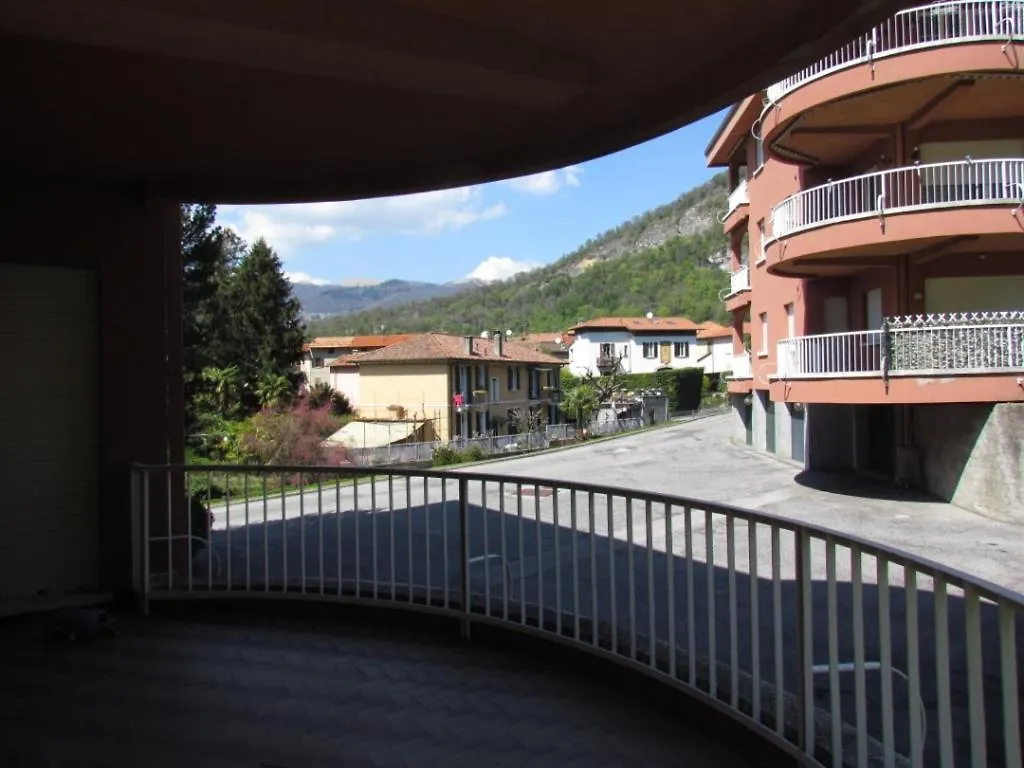 Wonderful Como Apartment Canzo